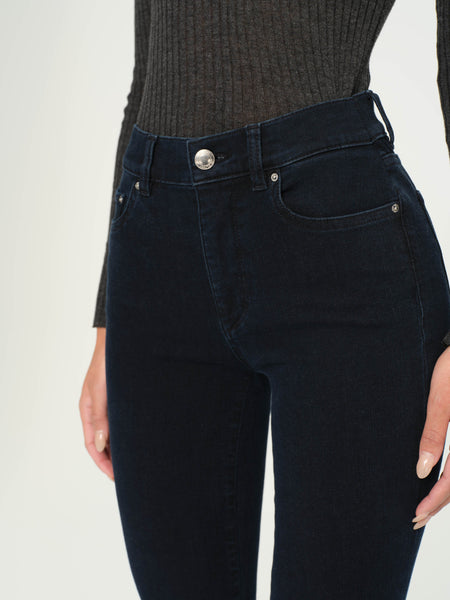 Mara Straight Mid Rise Instasculpt Jeans - Flatiron