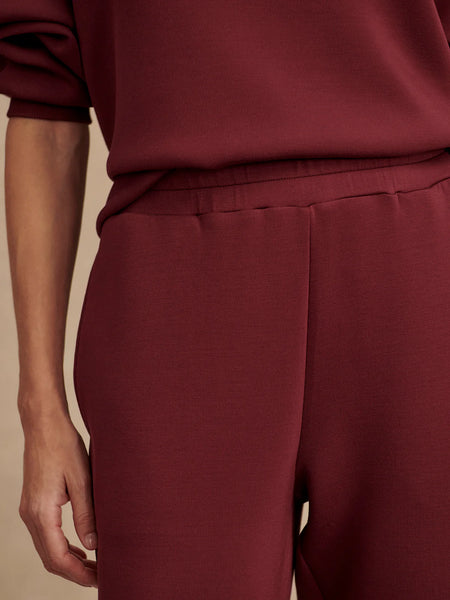 The Slim Cuff Pant 27.5 - New Maroon