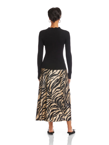 Bliss Scallop Edge Cardigan - Black