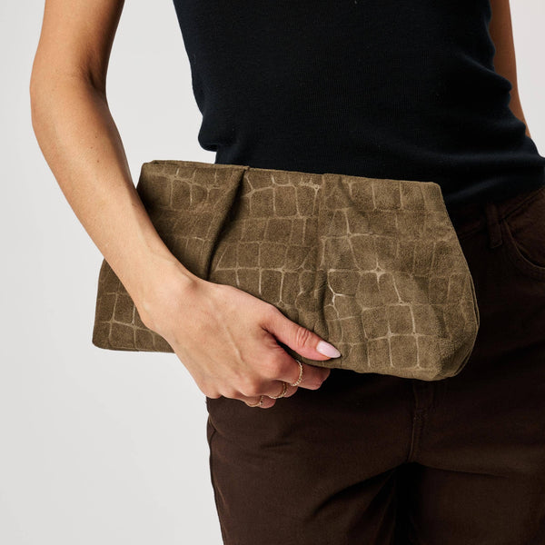 Elva Croco Clutch - Olive