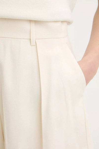 Poyut Shorts - Chalk