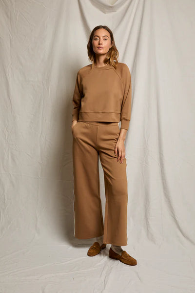 Mikos Travel Wide Leg Pant - Mocha