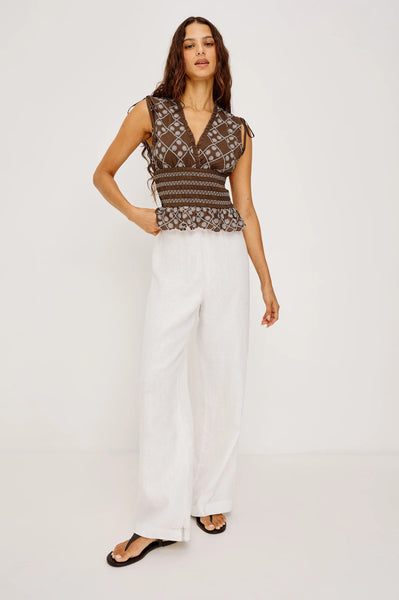 Rizzo Top - Cocoa Daisy Embroidery