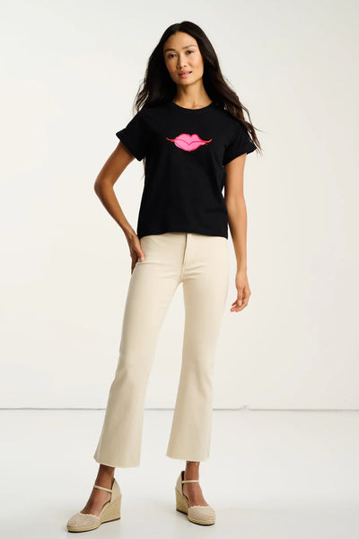 Kiss & Makeup Tee - Black