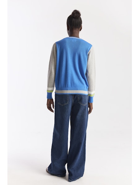 Contrast Stripe Varsity V-Neck  - Grey Haze